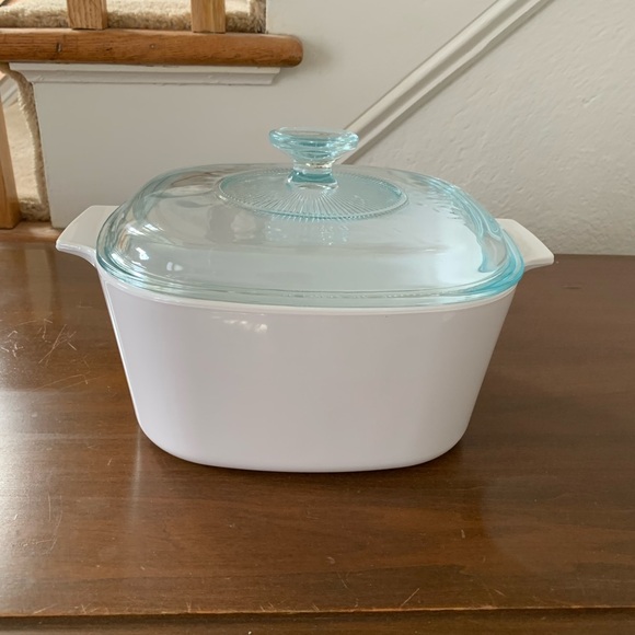 Corningware Other - Corningware White Casserole Dish with Clear Glass Lid